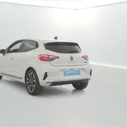 Renault Clio 5 Clio E-Tech full hybrid 145 ch GSR2 Techno 5p Saint-Jean-d'Illac