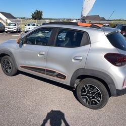 Dacia Spring Achat Int&eacute;gral Confort Plus 5p Saint-Jean-d'Illac