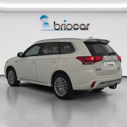 Mitsubishi Outlander PHEV Twin Motor Intense 4WD + Attelage Molsheim
