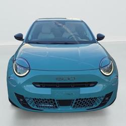 Fiat 600e T-Gen 3 1.2 Hybrid 110ch eDCT6 La Prima occasion - Vitrolles - photo 2/27