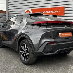 Toyota C-HR 1.8 Hybride 140 Design Mign&eacute;-Auxances