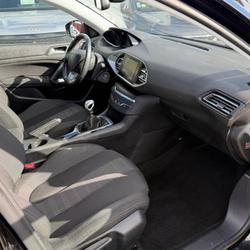 Peugeot 308 II Phase 2 BlueHDi 100 BVM6 Active Saint-Herblain