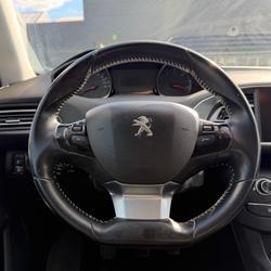 Peugeot 308 II Phase 2 BlueHDi 100 BVM6 Active Saint-Herblain