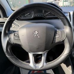 Peugeot 208 BlueHDi 100 *2020*5places* Saint-Herblain