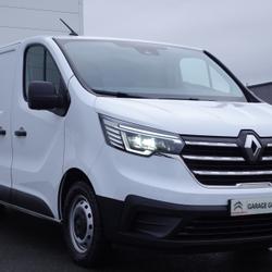 Renault Trafic L1H1 170 GRAND CONFORT+ATTELAGE/HABILLAGE BOIS/TVA RECUPERABLE 27490&euro; TTC Connerr&eacute;