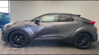 Toyota C-HR  - photo 1