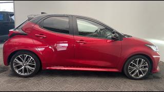 Toyota Yaris  - photo 4