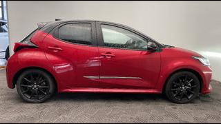 Toyota Yaris  - photo 4