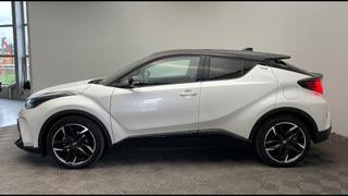 Toyota C-HR  - photo 1