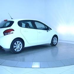 Peugeot 208 PureTech 68ch BVM5 - Like occasion - La Roche-sur-Yon - photo 3/24