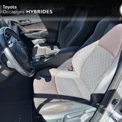 Toyota C-HR 122h Distinctive 2WD E-CVT Pabu