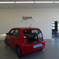 Volkswagen UP 1.0 65 BlueMotion Technology BVM5 Active occasion - Saint-Hilaire-le-Ch&acirc;tel - photo 2/36