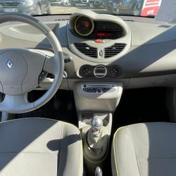 Renault Twingo 2 1.2 LEV 16V 75CH PRIVILEGE ECO&sup2; occasion - Locmiqu&eacute;lic - photo 3/7