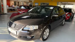 Volkswagen Passat  - Confortline - photo 0