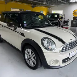 Mini Mini COOPER 122CH PACK CHILI Caen