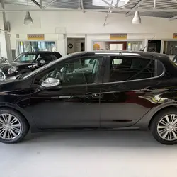 Peugeot 208 1.5 BLUEHDI 100CH E6.C SIGNATURE BVM5 86G 5P Caen
