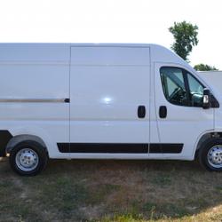 Peugeot Boxer 335 L2H2 2.2 BLUEHDI S&S 120CH ASPHALT Bellevigny