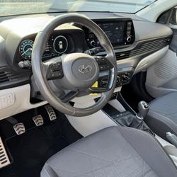 Hyundai Bayon 1.0 T-GDI 100 HYBRID 48V INTUITIVE occasion - Mign&eacute;-Auxances - photo 2/18