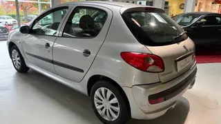Peugeot 206+  - photo 3