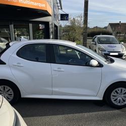 Toyota Yaris 116H DYNAMIC BUSINESS 5P + PROGRAMME BEYOND ZERO ACADEMY MY21 Bess&eacute;-sur-Braye
