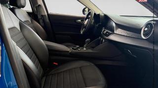 Alfa Romeo Giulia  - photo 4