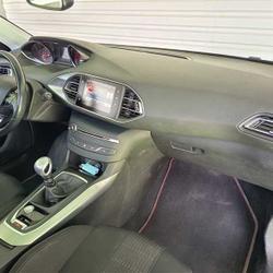 Peugeot 308 II Phase 2 1.6 BlueHDI 120 FAP Allure Saint-Fulgent