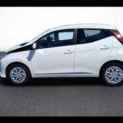 Toyota Aygo 1.0 VVT-i 72ch x-play 5p Brives-Charensac