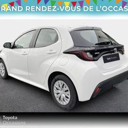 Toyota Yaris 70 VVT-i Dynamic Business 5p MY22 Montlu&ccedil;on