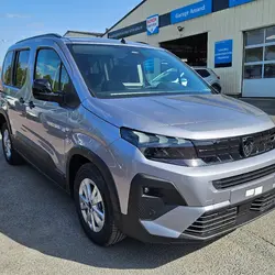 Peugeot Rifter N1 TAILLE M - 1.5 BLUEHDI 130CH EAT8 S&S ALLURE 5 PLACES Le Hom
