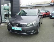 Peugeot 308 - 1.2 Puretech 110 S&S Allure 5 portes  (mai 2017) (co2 97) - 9 480 €