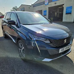 Peugeot 5008 1.5 BLUEHDI 130CH S&S ALLURE PACK Le Hom
