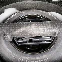 Peugeot 2008 1.2 PURETECH 82CH E6.C SIGNATURE S&S Le Hom