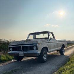 Ford F 100 1973 Lyon 2e Arrondissement