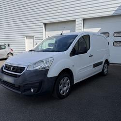 Peugeot Partner 7908 euros HT BLUEHDI 100 S&S STANDARD PREMIUM Vitr&eacute;