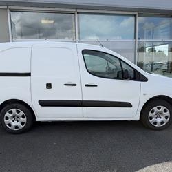 Peugeot Partner 7908 euros HT BLUEHDI 100 S&S STANDARD PREMIUM Vitr&eacute;