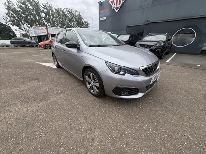 Peugeot 308 II Phase 2 - 1.5 BLUEHDI 130CH S&S GT LINE - 11 990 €