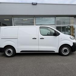 Peugeot Expert 14575 euros HT Taille M 2.0 BHDI 145 S&S Vitr&eacute;