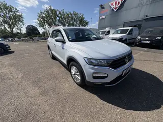 Volkswagen T-Roc - 2.0 TDI 150CH LOUNGE BUSINESS DSG7 145G - 17 990 €