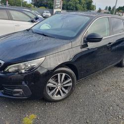 Peugeot 308 II Phase 2 1.2 PureTech 110ch E6.3 S&amp;S Allure Ploudaniel