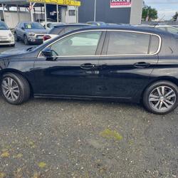 Peugeot 308 II Phase 2 1.2 PureTech 110ch E6.3 S&amp;S Allure Ploudaniel