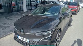 Renault Megane E-Tech  - photo 0