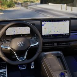 Volkswagen T-Roc 1.5 ETSI 150CH R-LINE DSG7 Cou&euml;ron