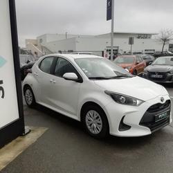 Toyota Yaris Hybride 116h Dynamic Beaucouz&eacute;