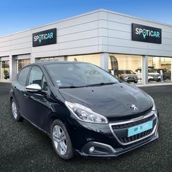 Peugeot 208 82 Signature Ch&acirc;teau-Th&eacute;baud