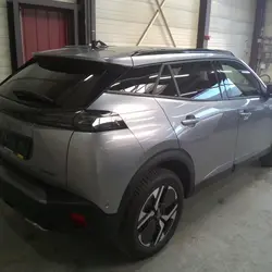 Peugeot 2008 1.2 HYBRID 145CH ALLURE E-DCS6 occasion - Cou&euml;ron - photo 2/5