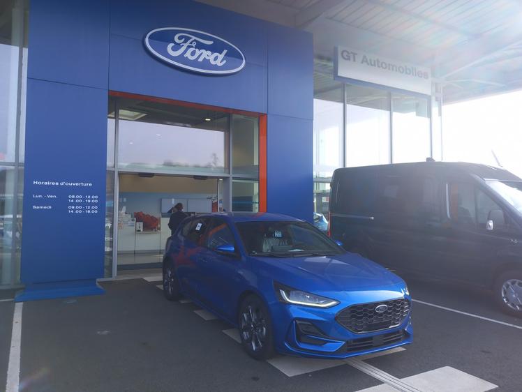 Ford Focus  - 25 900 €