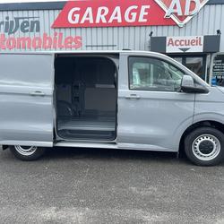 Volkswagen Transporter 2.0 TDi 150 BVA8 L1 Business occasion - Saint-Martin-des-Champs - photo 2/10