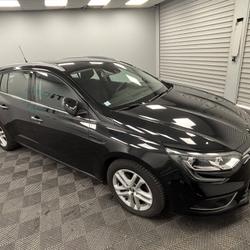 Renault Megane 4 Estate M&eacute;gane IV Estate Blue dCi 115 EDC Business Gond-Pontouvre