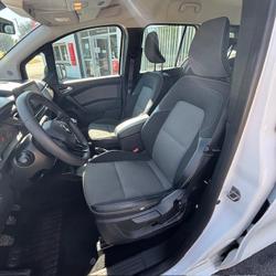 Renault Kangoo Zen - Blue dCi 95 5 portes  (avril 2021) (co2 142.0) La Pellerine