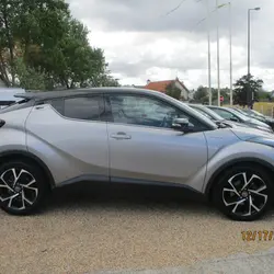 Toyota C-HR 122H GRAPHIC 2WD E-CVT Le Rheu